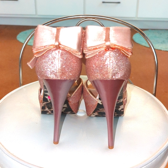 Betsy Johnson platform pink glitter Alexsaa 7.5M - Picture 5 of 9